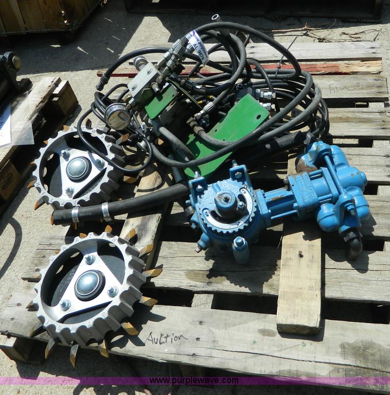 image for item AL9878 Implement parts