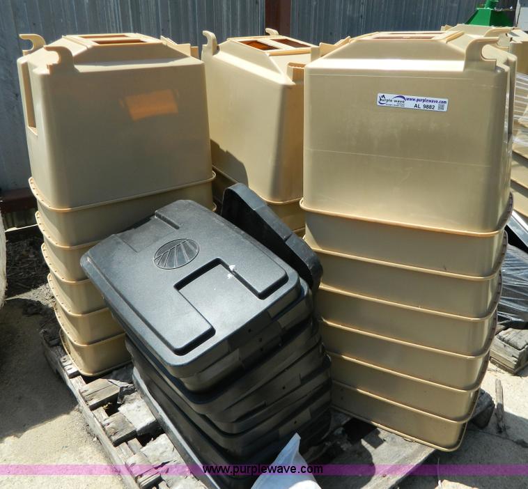 image for item AL9882 (19) plastic seed hoppers