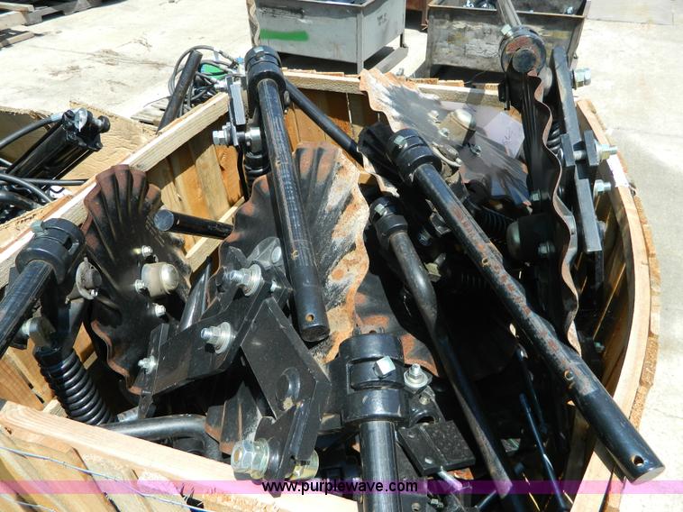 image for item AL9887 (10) coulter blades and mounts