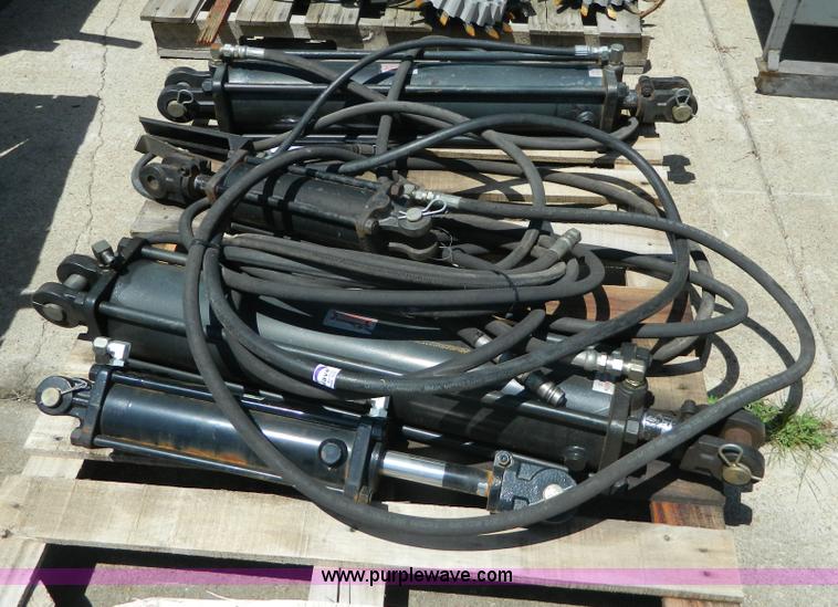 image for item AL9888 (4) hydraulic cylinders