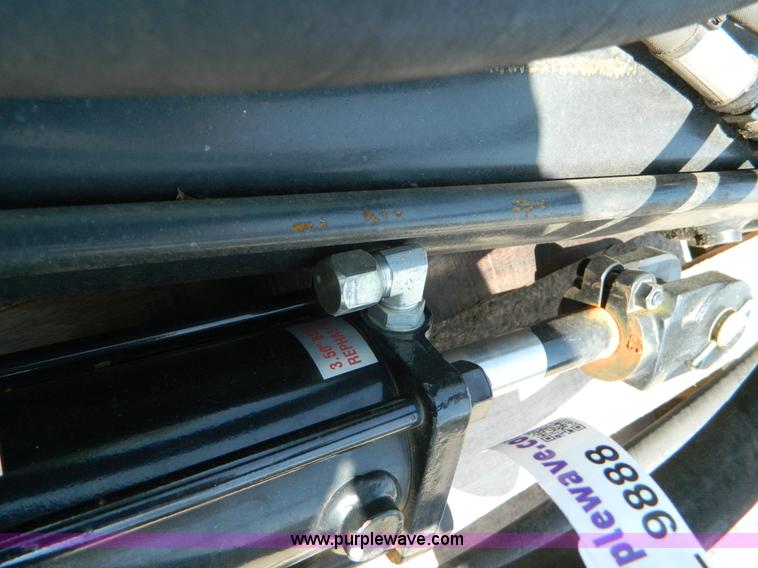 image for item AL9888 (4) hydraulic cylinders