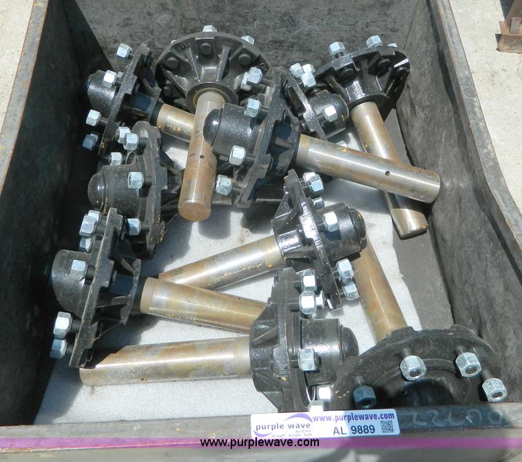 image for item AL9889 (10) eight bolt hubs