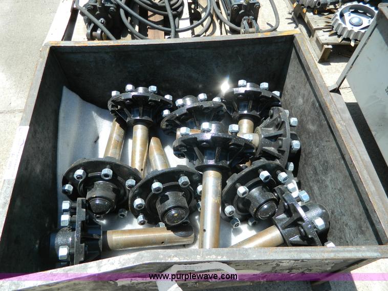 image for item AL9889 (10) eight bolt hubs