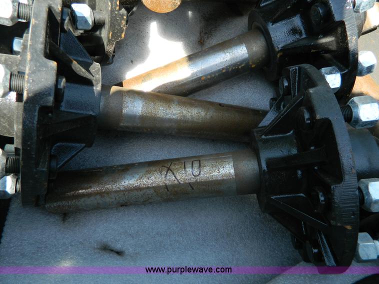 image for item AL9889 (10) eight bolt hubs