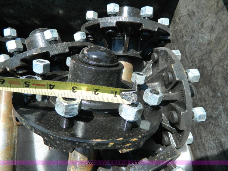 image for item AL9889 (10) eight bolt hubs