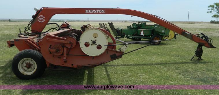image for item AL9993 Hesston 1014 HydroSwing swather