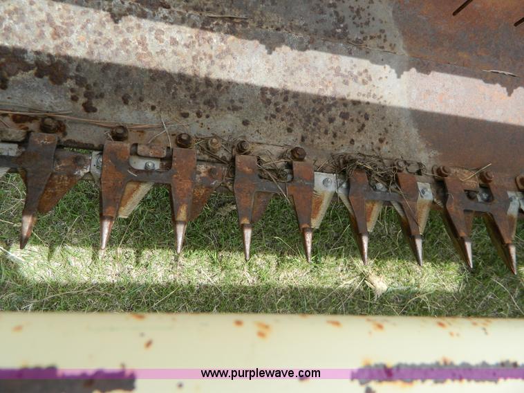 image for item AL9993 Hesston 1014 HydroSwing swather