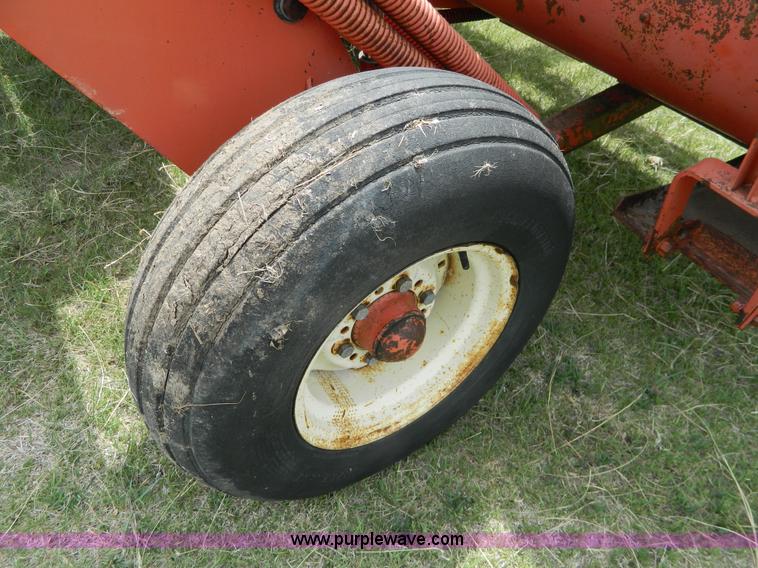 image for item AL9993 Hesston 1014 HydroSwing swather