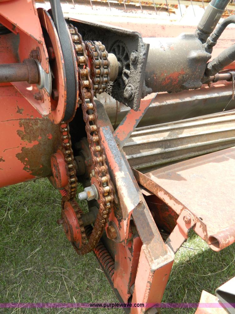 image for item AL9993 Hesston 1014 HydroSwing swather