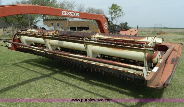 image for item AL9993 Hesston 1014 HydroSwing swather