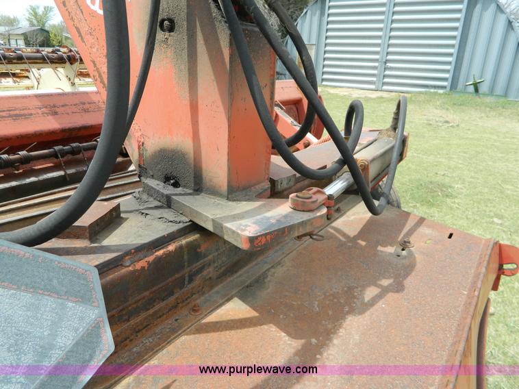 image for item AL9993 Hesston 1014 HydroSwing swather