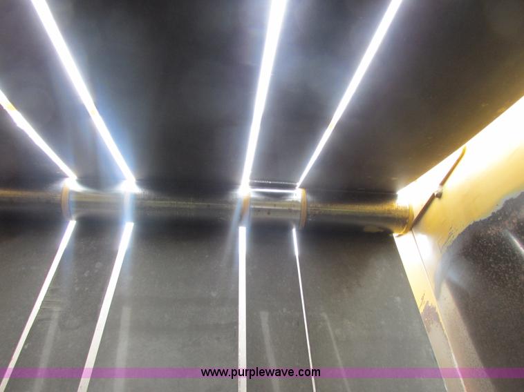 image for item B4920 1997 Vermeer 605K round baler