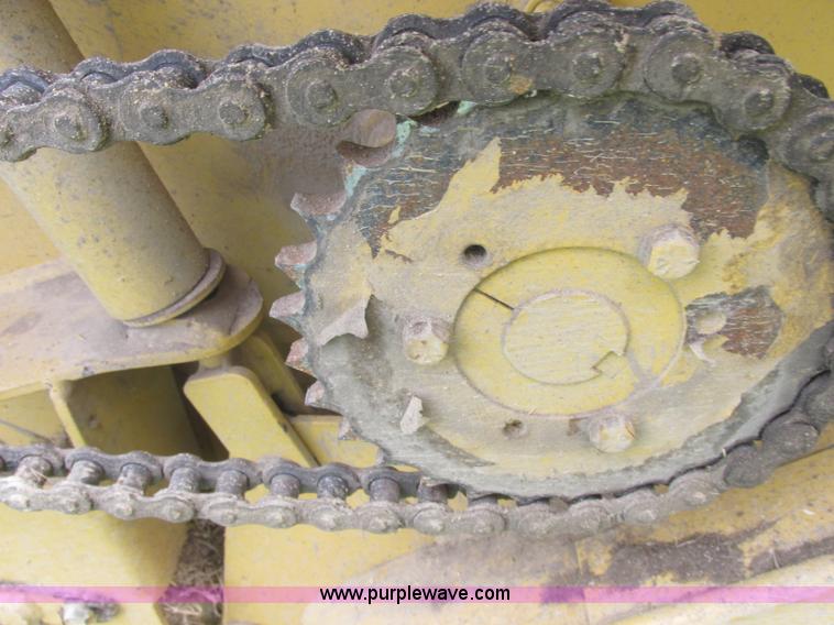 image for item B4920 1997 Vermeer 605K round baler