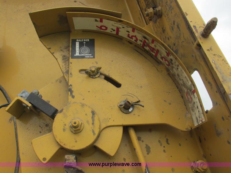 image for item B4920 1997 Vermeer 605K round baler