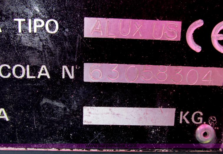 image for item B4921 2004 Cressoni 630 chopping corn head