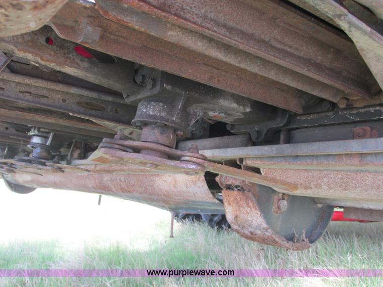 image for item B4921 2004 Cressoni 630 chopping corn head