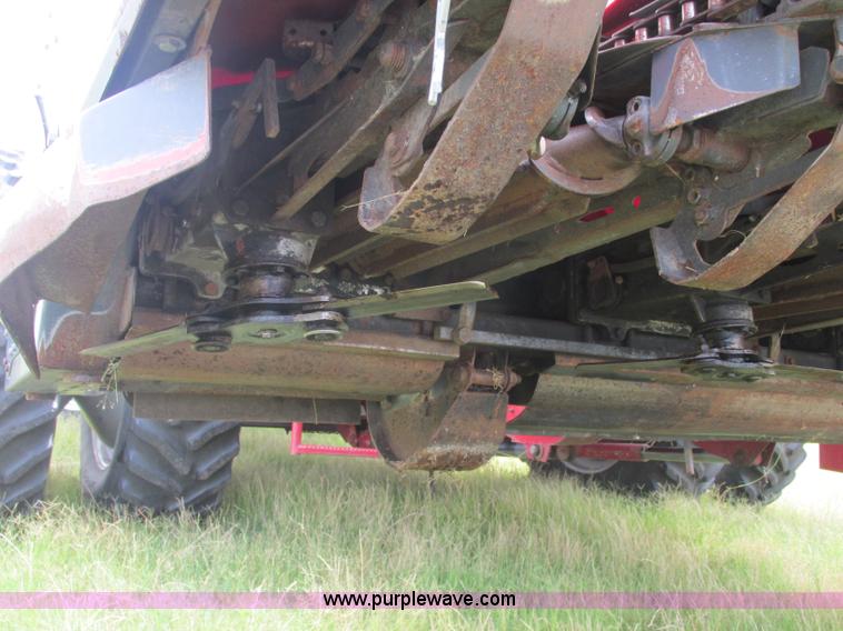 image for item B4921 2004 Cressoni 630 chopping corn head