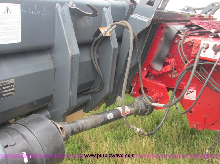 image for item B4921 2004 Cressoni 630 chopping corn head