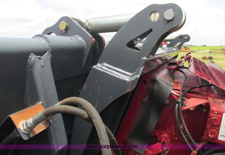 image for item B4921 2004 Cressoni 630 chopping corn head