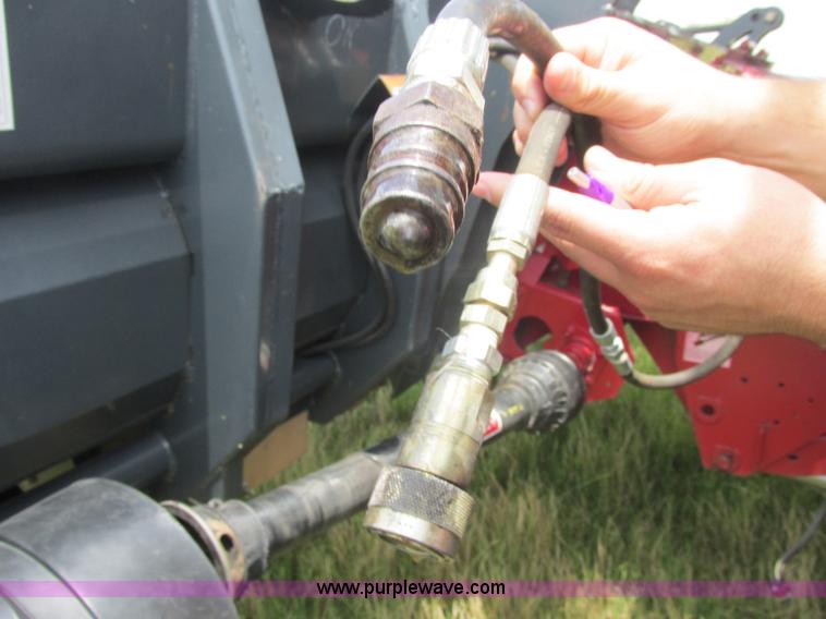 image for item B4921 2004 Cressoni 630 chopping corn head