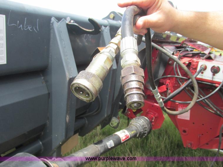 image for item B4921 2004 Cressoni 630 chopping corn head