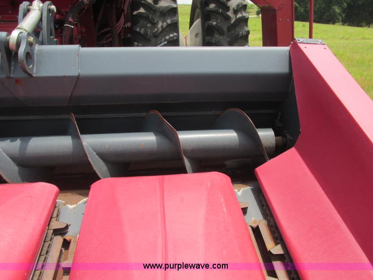 image for item B4921 2004 Cressoni 630 chopping corn head