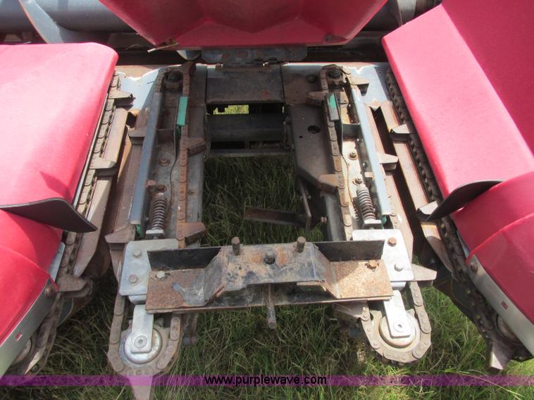 image for item B4921 2004 Cressoni 630 chopping corn head