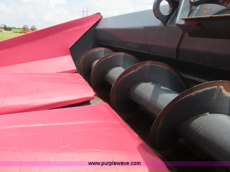 image for item B4921 2004 Cressoni 630 chopping corn head