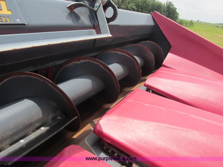 image for item B4921 2004 Cressoni 630 chopping corn head