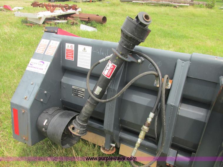 image for item B4921 2004 Cressoni 630 chopping corn head