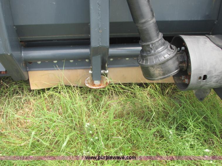 image for item B4921 2004 Cressoni 630 chopping corn head