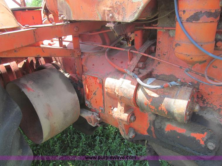 image for item BD9494 1949 Case LA tractor