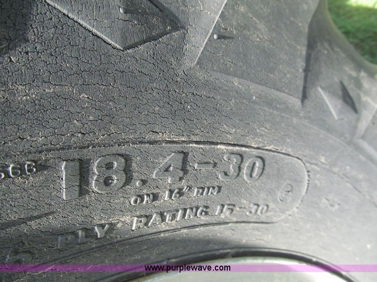 image for item BD9494 1949 Case LA tractor