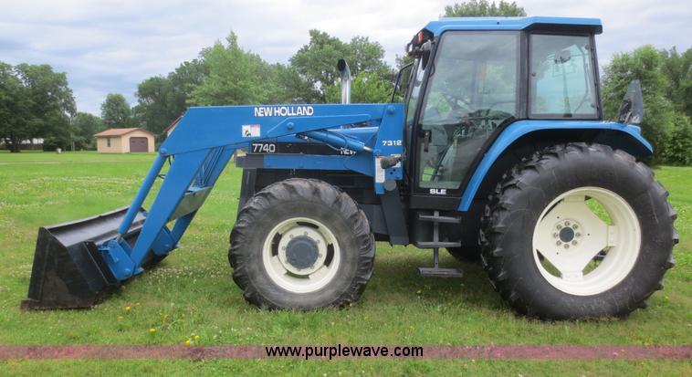 image for item D2083 1997 New Holland 7740SLE MFWD tractor