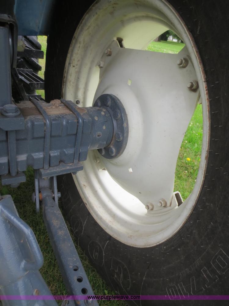 image for item D2083 1997 New Holland 7740SLE MFWD tractor