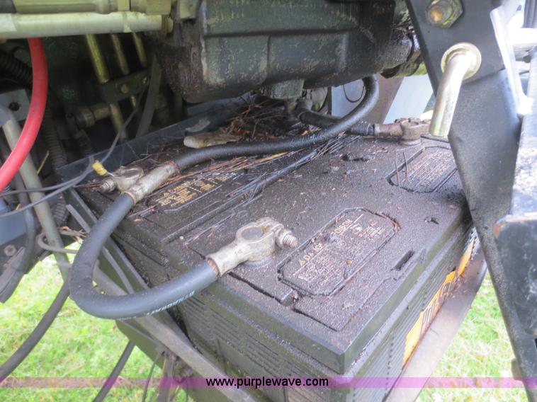 image for item D2083 1997 New Holland 7740SLE MFWD tractor