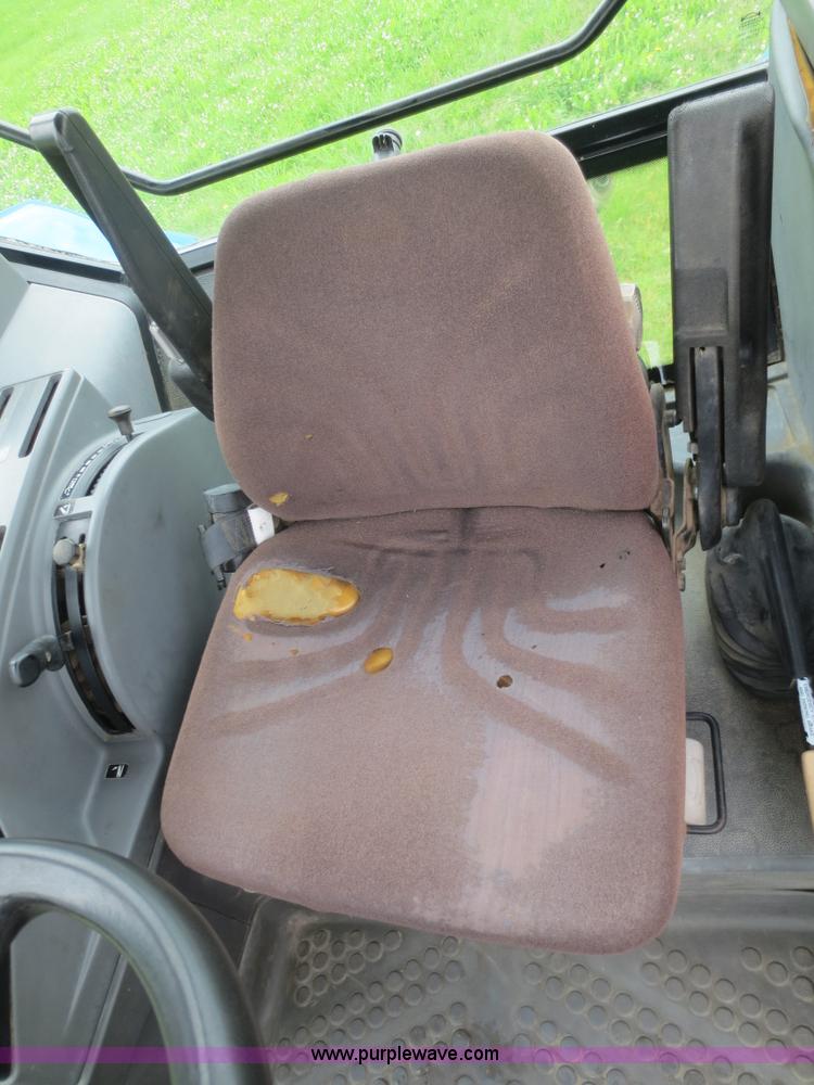 image for item D2083 1997 New Holland 7740SLE MFWD tractor