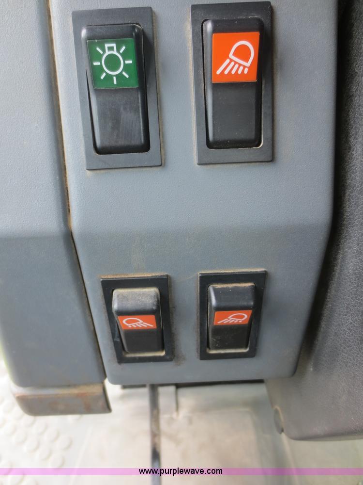 image for item D2083 1997 New Holland 7740SLE MFWD tractor