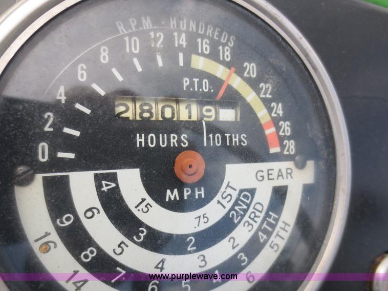 image for item D2087 John Deere 1010 tractor