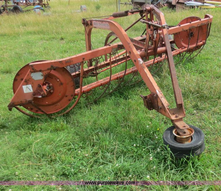 image for item D2090 Allis Chalmers side delivery hay rake