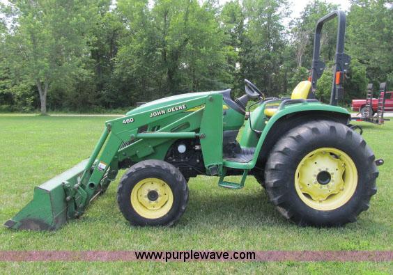 image for item F4910 2005 John Deere 4720 MFWD tractor