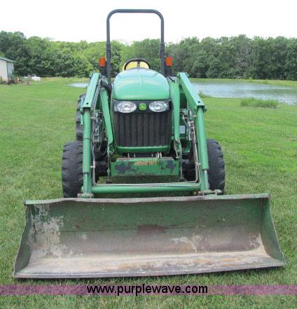 image for item F4910 2005 John Deere 4720 MFWD tractor