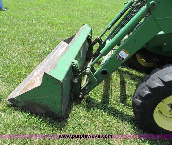 image for item F4910 2005 John Deere 4720 MFWD tractor