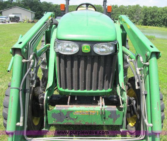 image for item F4910 2005 John Deere 4720 MFWD tractor