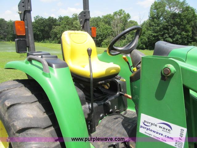 image for item F4910 2005 John Deere 4720 MFWD tractor