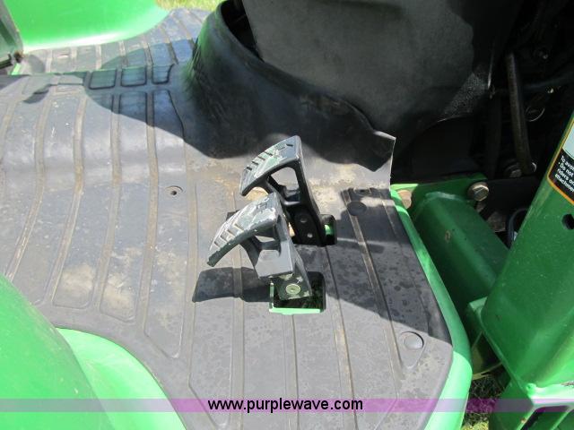 image for item F4910 2005 John Deere 4720 MFWD tractor