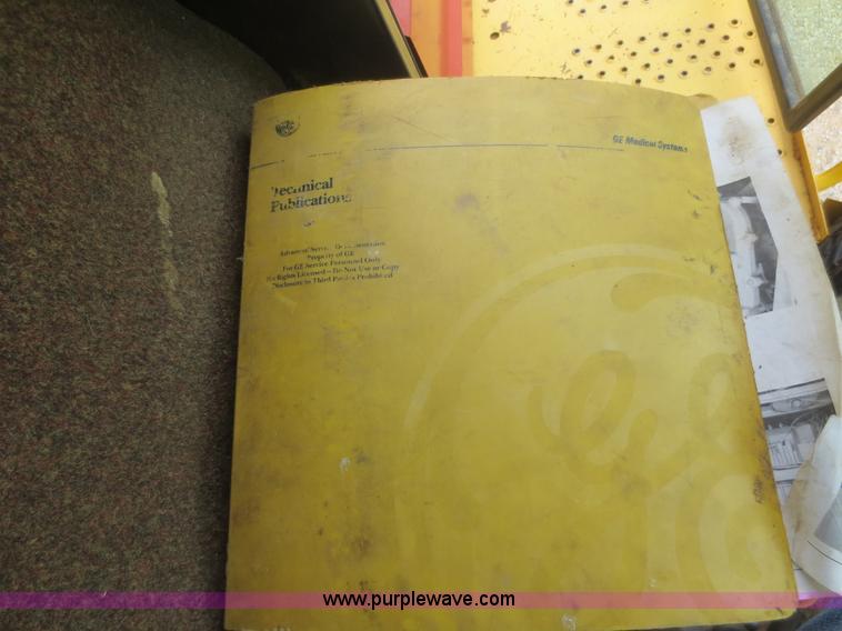 image for item F6900 1989 New Holland TR86 RWA combine