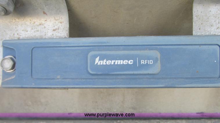 image for item G9156 2000 Warren AT-36-SER4 feed trailer