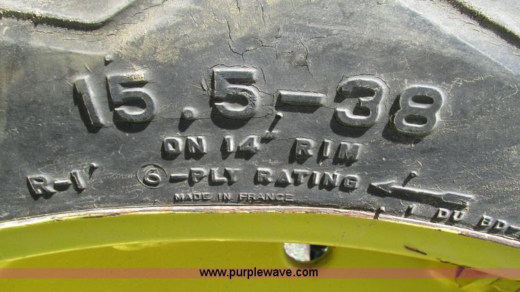 image for item G9278 1957 John Deere 720 tractor