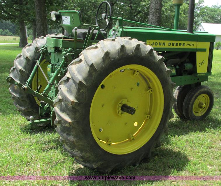 image for item G9278 1957 John Deere 720 tractor